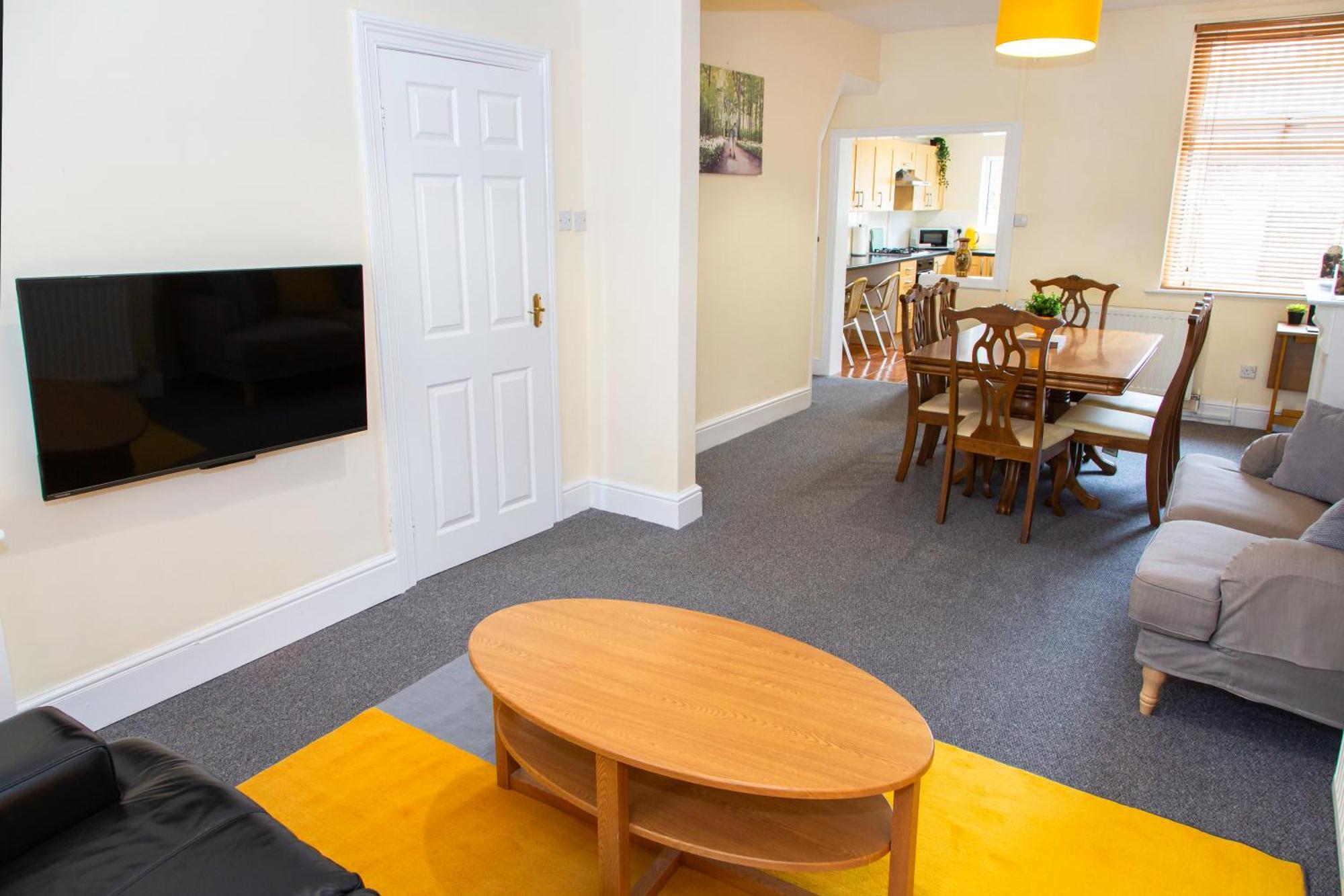 Litherland Newly Launched 3 Bedroom House With Free Parking מראה חיצוני תמונה
