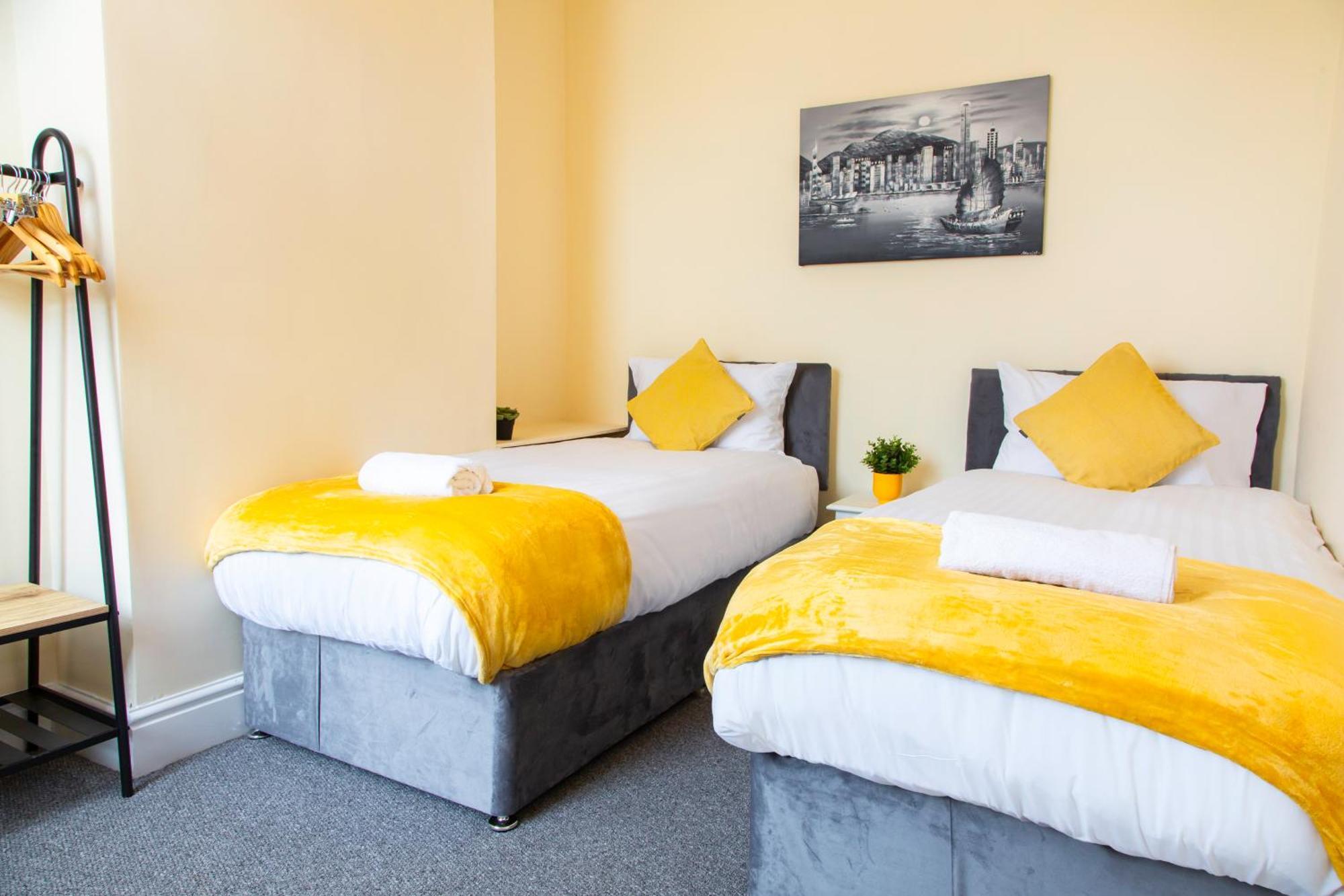 Litherland Newly Launched 3 Bedroom House With Free Parking מראה חיצוני תמונה
