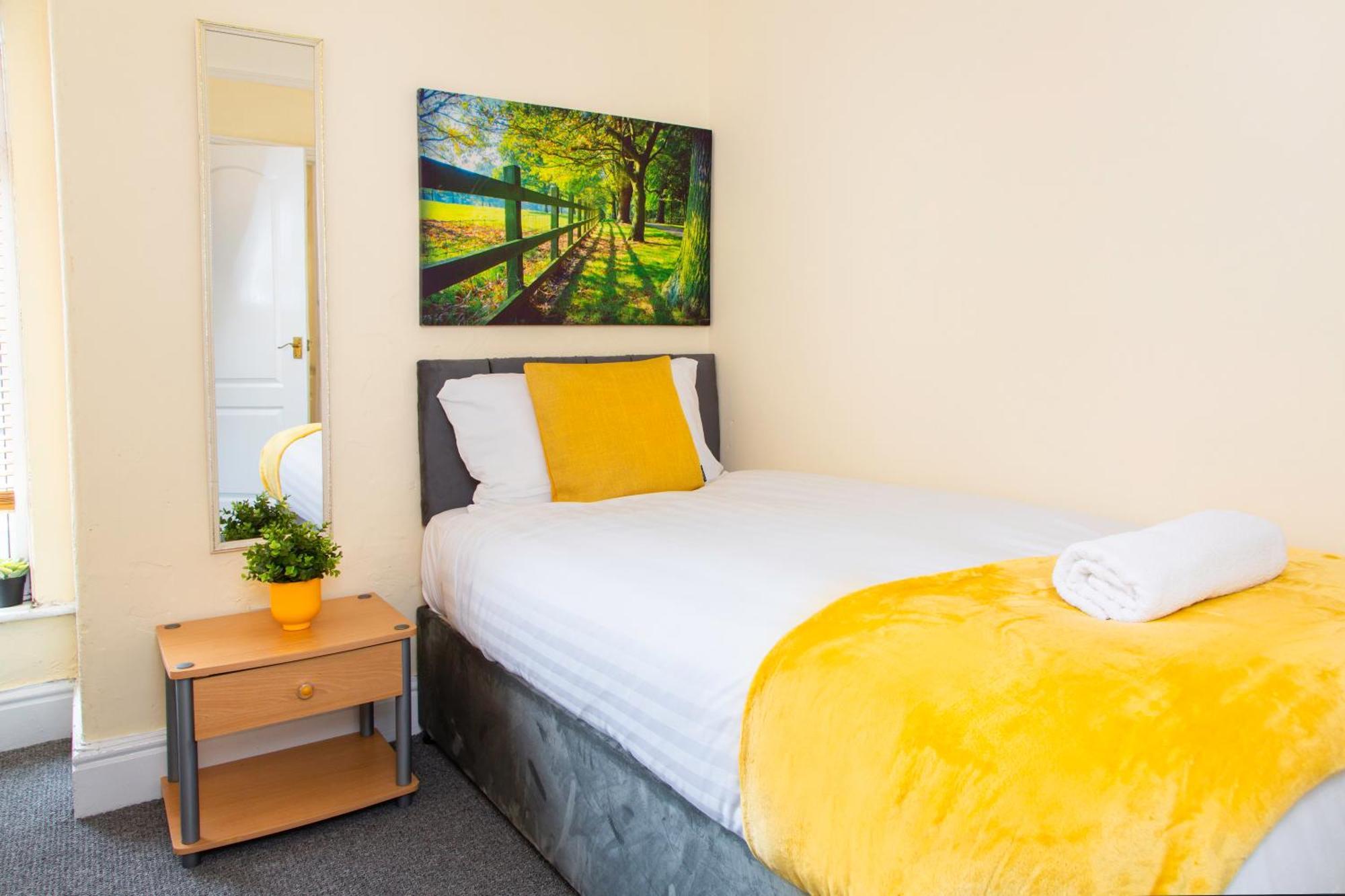 Litherland Newly Launched 3 Bedroom House With Free Parking מראה חיצוני תמונה